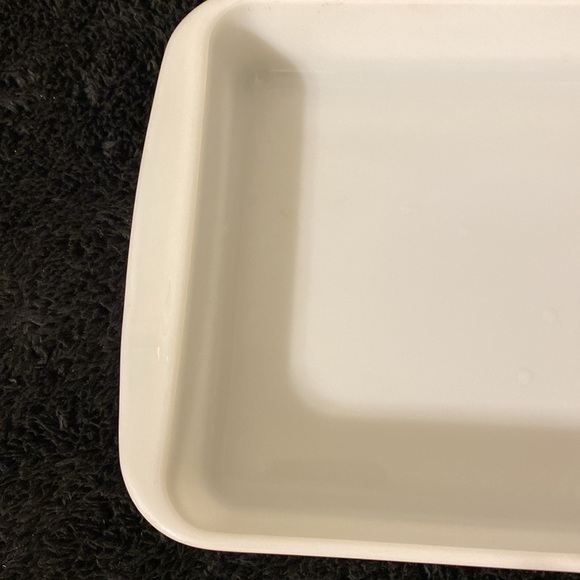 Vintage Pyrex White Baker 232 Opal Milk White Glass Bakeware - Picture 2 of 12